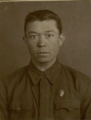 Фотография: Сержант командир отделения связи ВУЛ-2 Николаев А.А. За мужество и отвагу награжден медалью "За боевые заслуги".