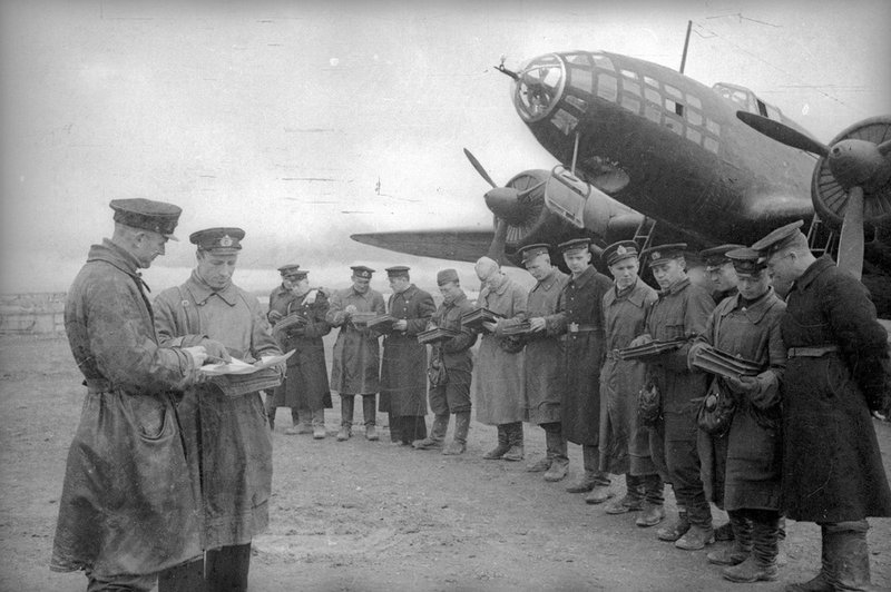 Crews before departure