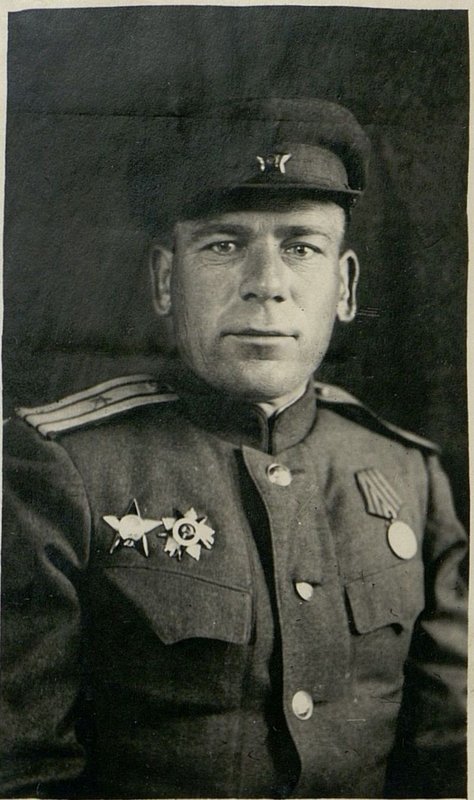 Фотография: Ветеран дивизии майор Клименко