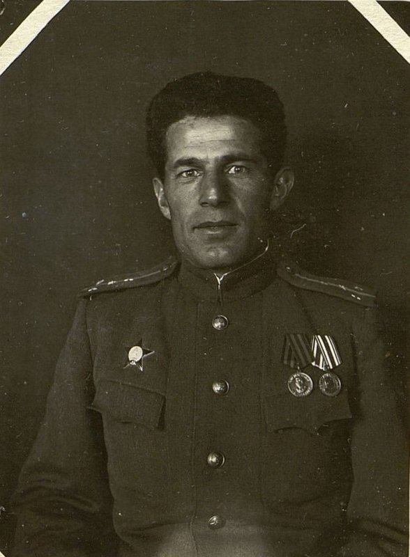 Фотография: Парторг полка Капитан Дигоев Сосланбек Дзахаевич