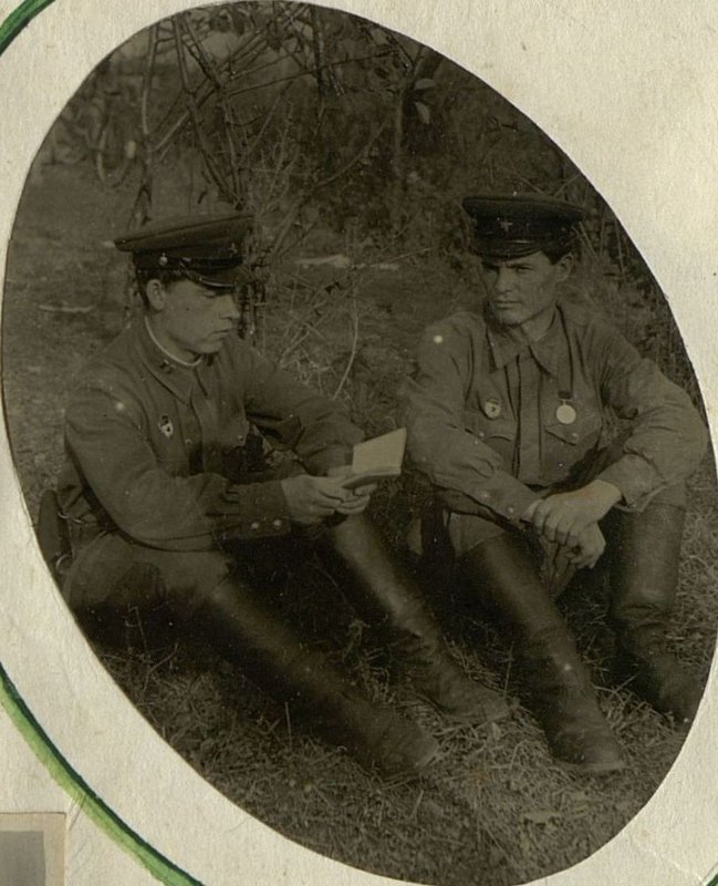 Фотография: Парт. бюро