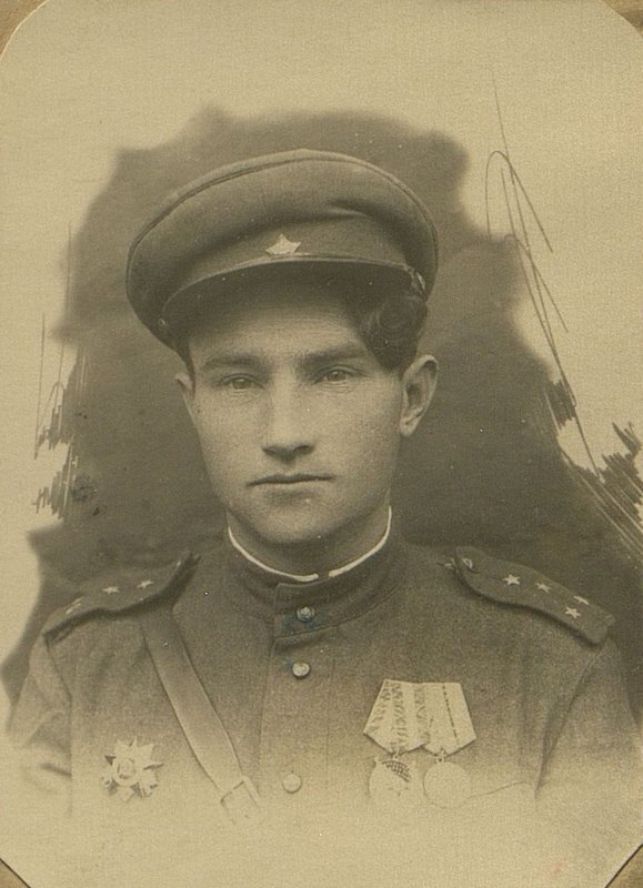 Фотография: Капитан Текучев Иван Никанорович адъютант старший 2-го стрелкового батальона