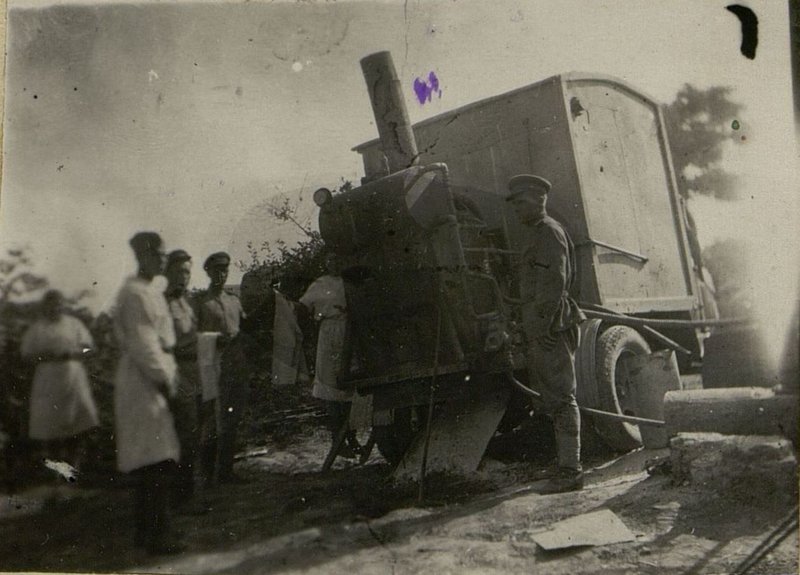 Фотография: Банно-прачечный отряд обслуживающий экскурсантов выставки