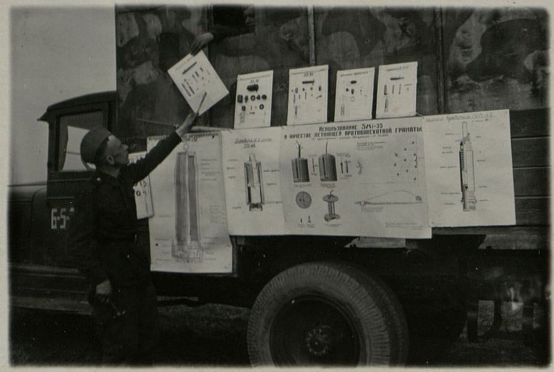 Image: Mobile training center