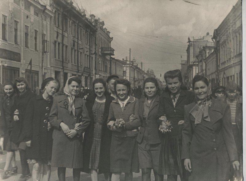 Sohanovites of furrier sewing factory named after O. Astafyev and A. Miller, awarded for overfulfilling of special order plan. 1942
