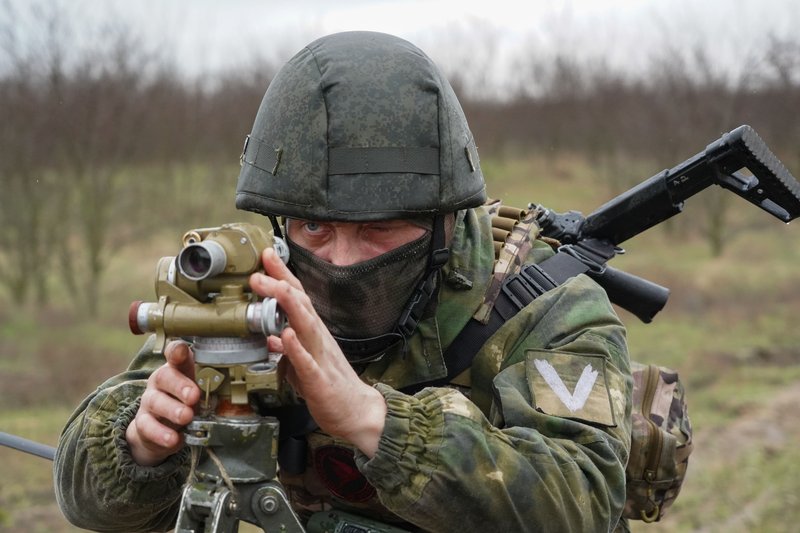 The operation of the self-propelled artillery unit "Nona-S" in the Kherson region. Russia. Kherson region. A serviceman during the combat operations of the 2S9 "Nona-S" self-propelled artillery system on the left bank of the Dnieper River in the area of the special military operation.