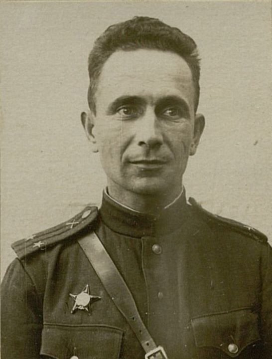 Фотография: Подполковник Ращупкин Дмитрий Егорович. Командир 698 легко артиллерийского полка 27 артиллерийской дивизии РГК (Резерва главного командования)