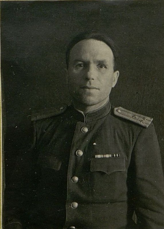 Фотография: Начальник политотдела полковник Игнатьев А.М.