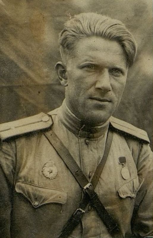Image: Platoon commander of the 1st engineering company of the guard, junior lieutenant Kabanov I.G.