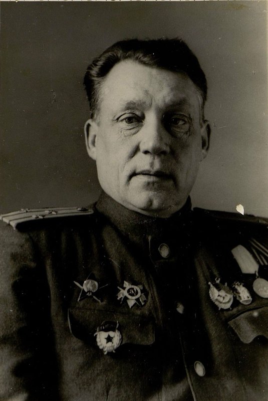 Фотография: Заместитель командира бригады по тылу гвардии полковник Королев С.Е.