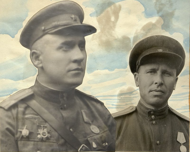Image: Regiment Commander Lieutenant Colonel Voitulevich and Deputy for Political Affairs Major Kobzar