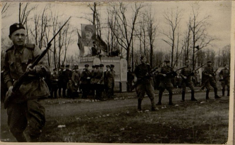 Фотография: Парад 1-го мая