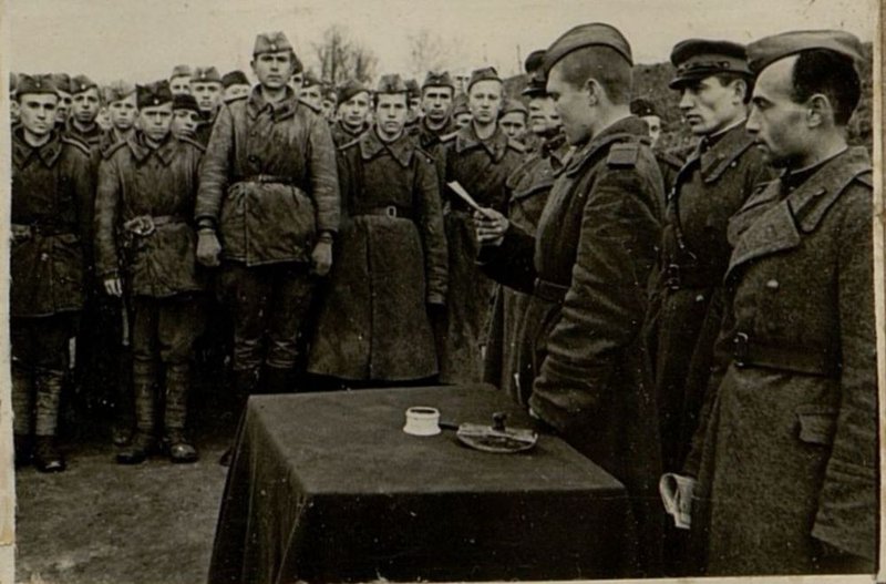 Фотография: Письмо комсомольцев и молодежи товарищу Сталину