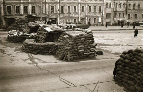 Barricades on Smolenskaya street in Moscow