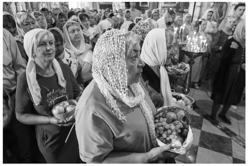 Храм Успения Божией Матери и Великомученика Никиты в Курске, празднование "Яблочного Спаса" 19 августа 2024 года
