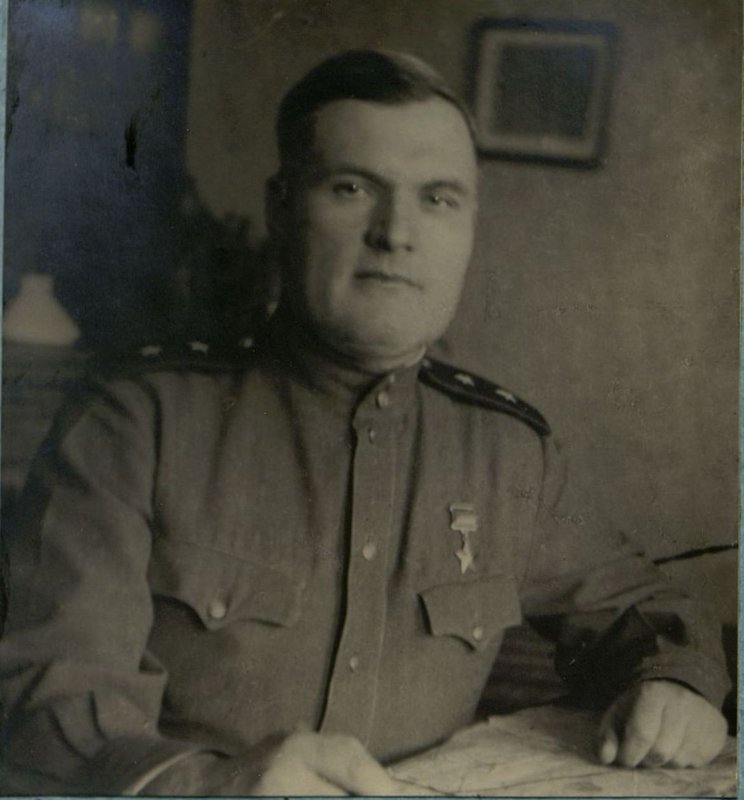Фотография: Командир 27 стрелкового корпуса Герой Советского Союза гв. генерал-лейтенант Черокманов Ф.М.