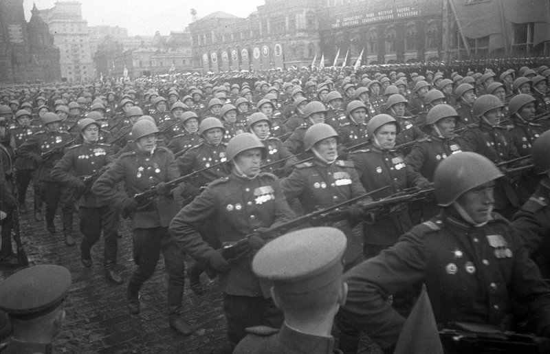 «Парад победы на Красной площади.»