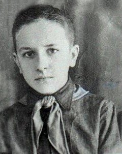 Пионер Саша Мельников