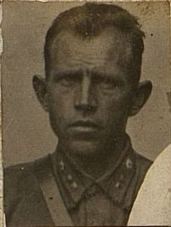 Фотография: Командир 1 стрелковой роты Старший лейтенант Семенов Н.С.