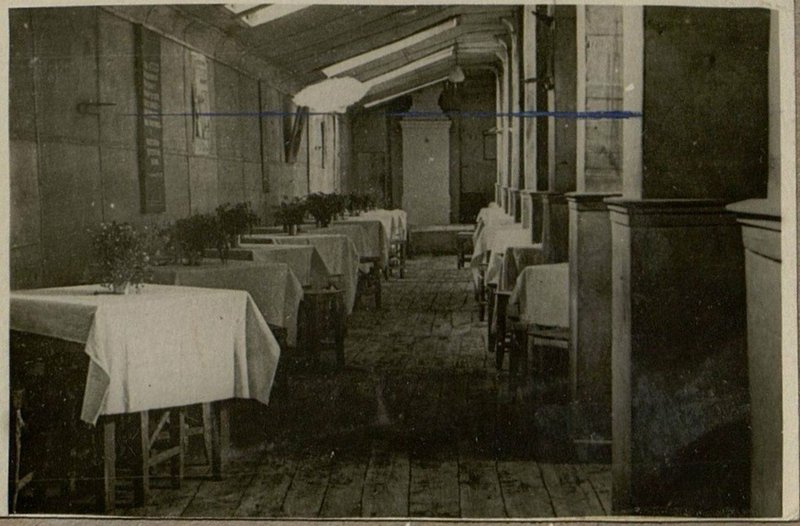 Фотография: Столовая для офицерского состава