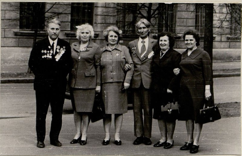 Image: Medvedev D.A., Gulyaeva Z.V., wife of Anisenko, Anisenko I.I., Kozlova N.A., Leontyeva M.I.