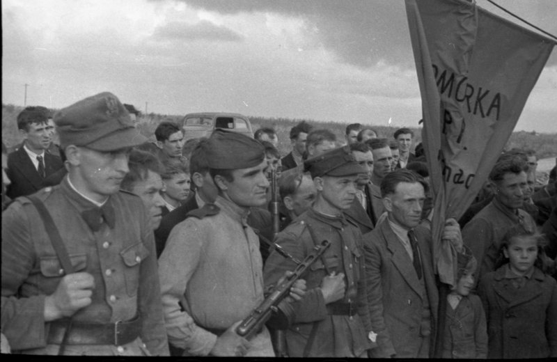 «Открытие памятника в честь начала Висло-Одерской наступательной операции у деревни Мокре гмины Шидлув.»