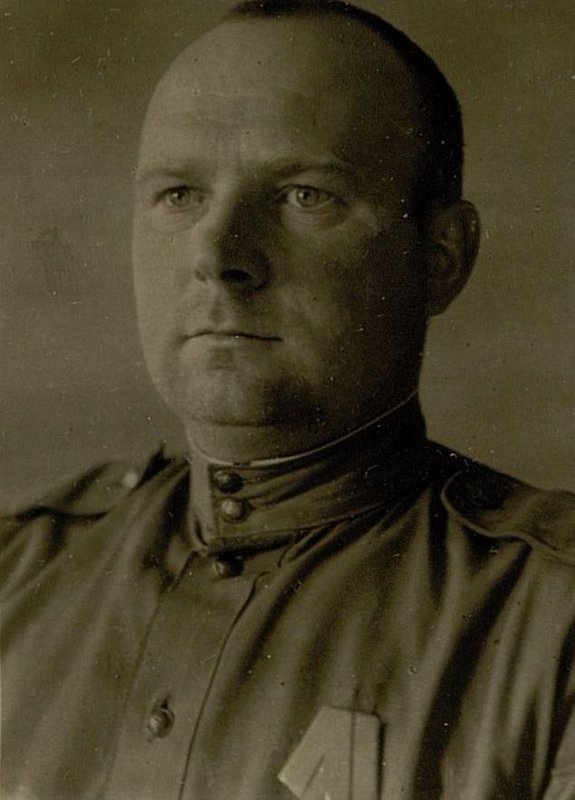 Фотография: Шофер ефрейтор Литвин