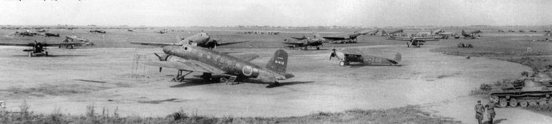 Japanese planes and tanks seized by Soviet troops at Mukden airfield
