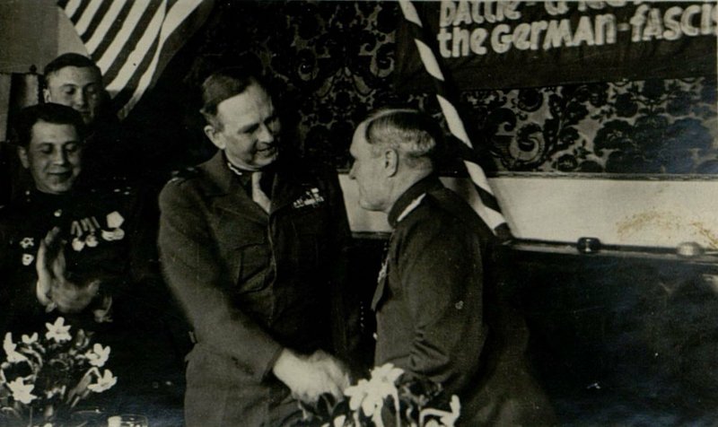 Фотография: Встреча с союзниками в городе Виттенберге