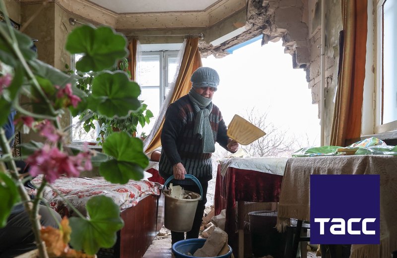 Последствия обстрела в Донецке