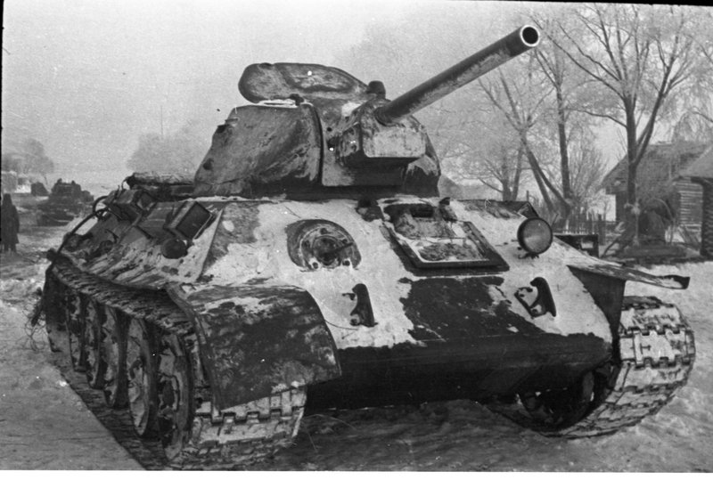 «Танк Т-34 на Калининском фронте.»