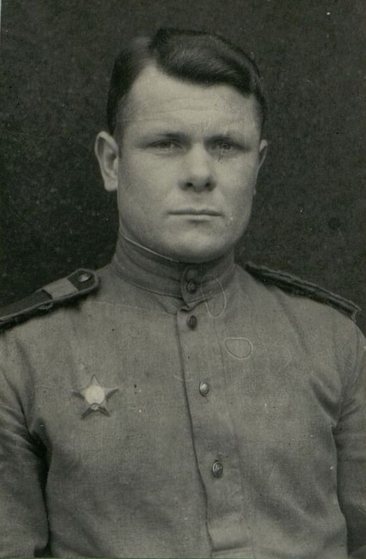 Image: Assistant platoon commander Senior Sergeant Stovber