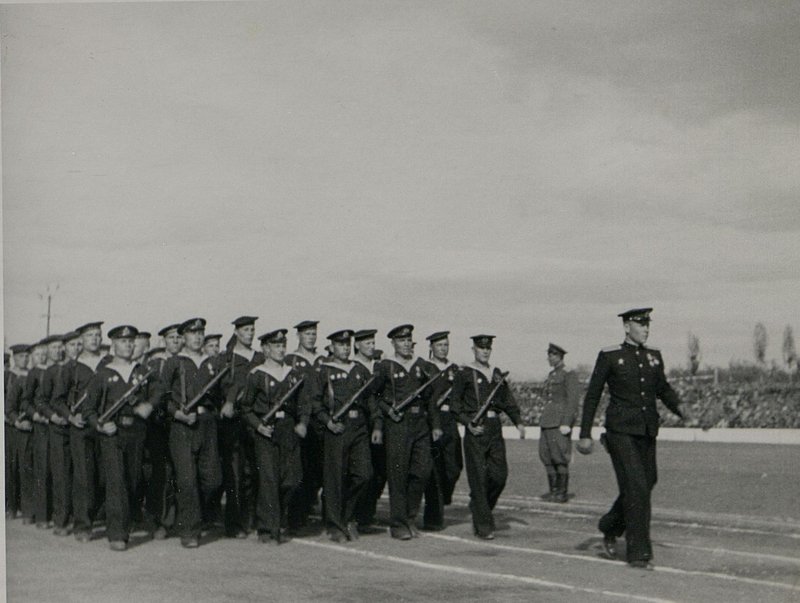 Фотография: Физкультурный парад в день открытия военизированной армейской спартакиады на стадионе "Юнак", г. София