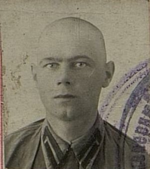 Image: Platoon Commander of the 3rd Engineering Company of the Guard Lieutenant Lopata