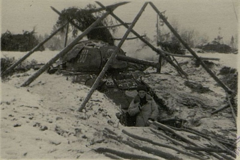 Image: Combat vehicles in insulated dugouts in winter conditions