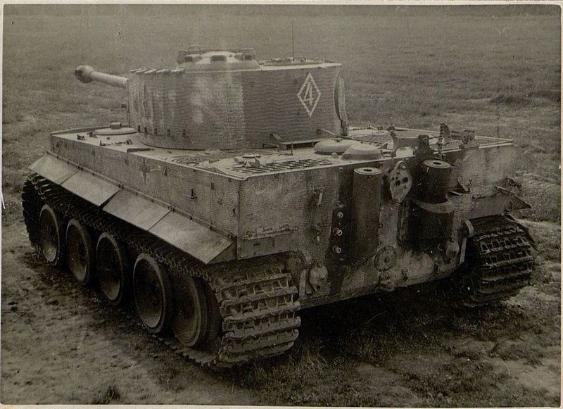 Фотография: Тяжёлый танк T-VI "Тигр Н"