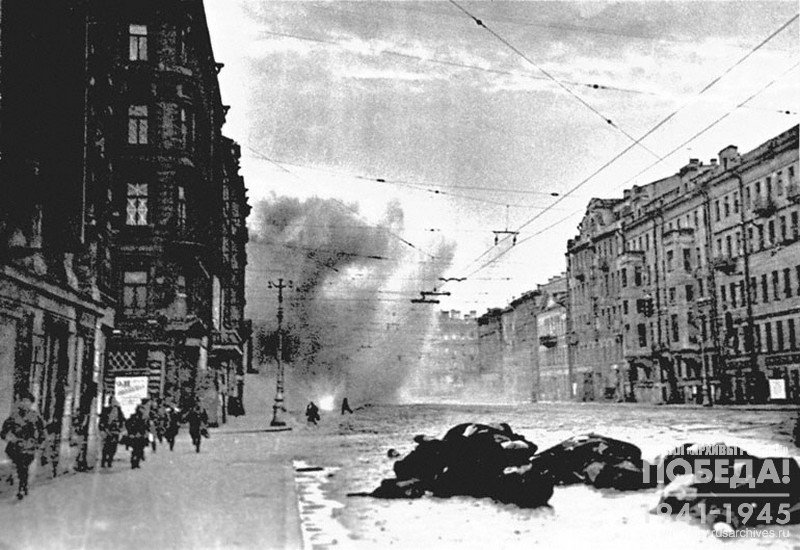 View of Nevsky Prospekt during enemy shelling