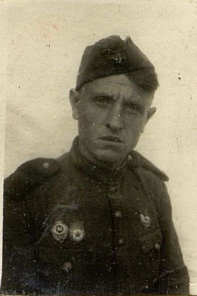 Фотография: Гвардии старший сержант Митин И.С. снайпер
