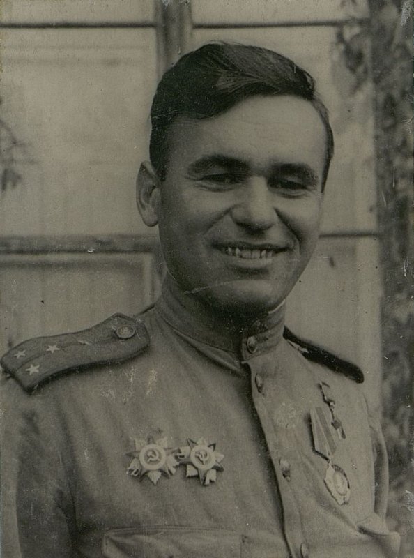 Фотография: Герои армии