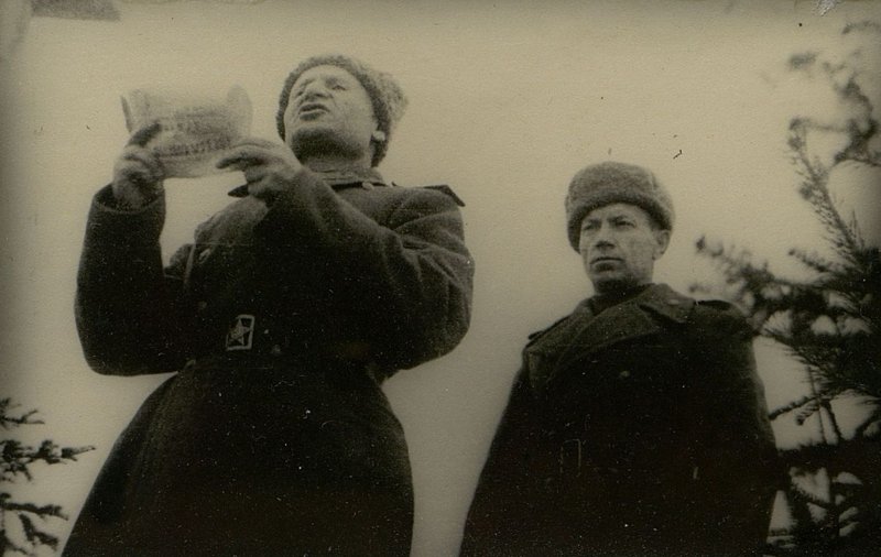 Фотография: Парад в честь 27 годовщины Великой Октябрьской Социалистической революции в частях