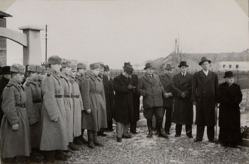Фотография: гор. Мельк. На траурном митинге