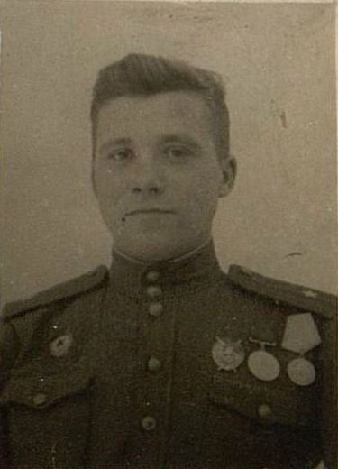 Image: Commander of the 1st rifle battalion of the guard, Major Zverev D.P.