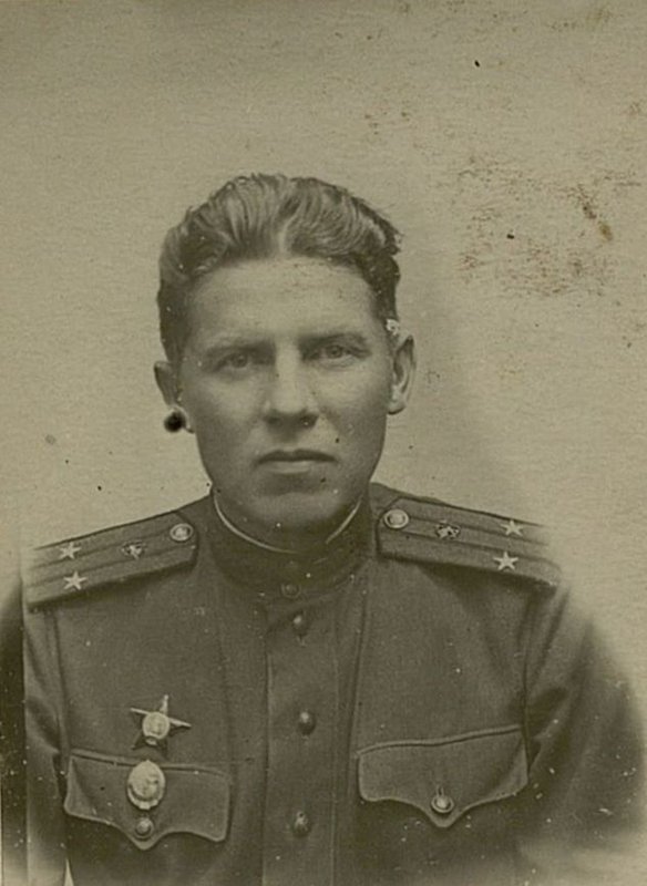 Фотография: Подполковник Тесленко Сергей Васильевич. Начальник дорожного отдела Управления тыла 34 армии