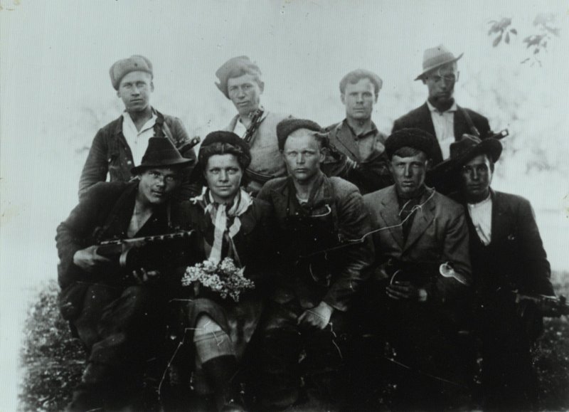 Scouts-partisans of the Kotovsky detachment before landing behind enemy lines. From left to right, standing: L. Zotov, D. Lupyshev...