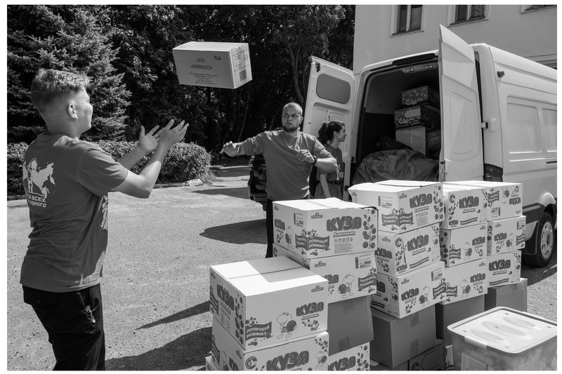 Youth Volunteer Organizations from Moscow and Other Russian Regions Actively Provided Humanitarian Aid to Children, Forced Displaced Persons from Border Areas of Kursk Region