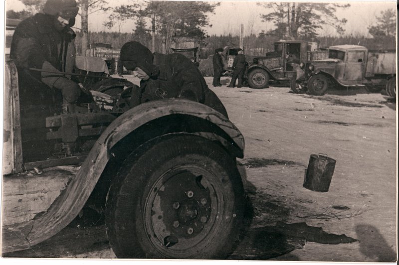 Repair of road transport vehicles. 1941-1943 
