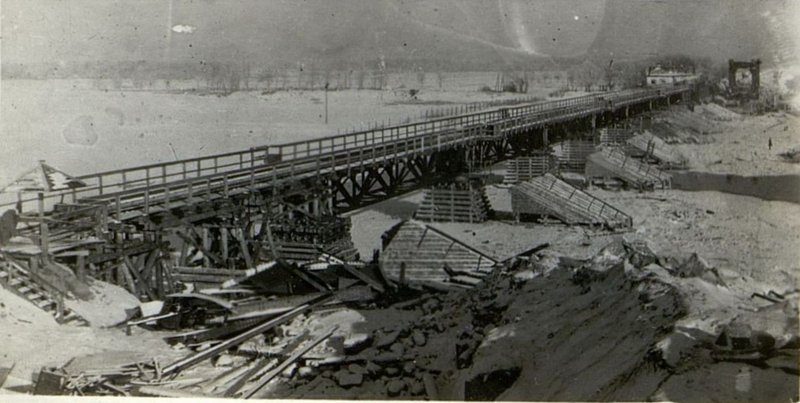 Image: Bridge over the Zapadny-Bug river near Malkinya-Gurna station