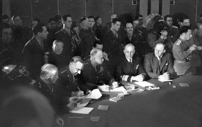 Signing ceremony of the Declaration of German Defeat