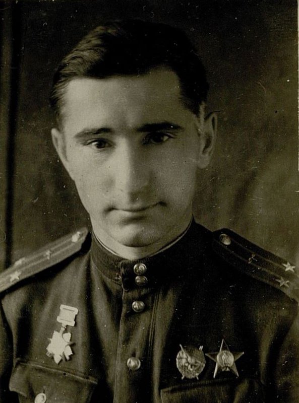 Фотография: Подполковник Тимошенко Александр Семенович. Командир 25 отдельной корректировочной авиационной эскадрильи северо - западного фронта