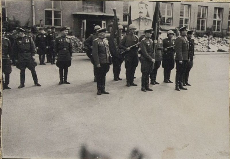 Фотография: День вручения ордена Красного Знамени 138 ИСБ